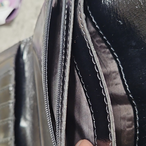 Patricia Nash wallet - Picture 12 of 12